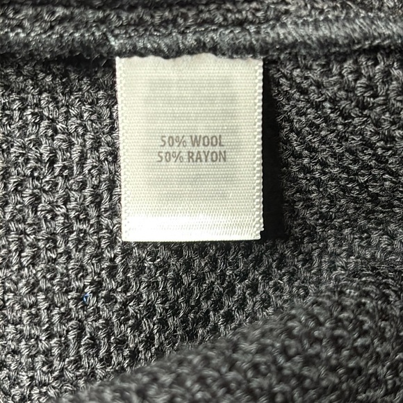 ST. JOHN Nouveau Boucle Knit Colorblock Sheath Dress Size 10 - Picture 6 of 9